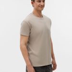 а также детские модели в линейке<br></li></ul><br><div id="tablemer"><img width="90" src="//files.giftsoffer.ru/images/tablemer/Tshirt_no_sleeve.svg"/><table border="1" cellpadding="5" cellspacing="0"><tr align="center"><td>Таблица размеров