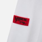 чтобы лейбл был пришит к одному или нескольким товарам в заказе: <br><ul class="list"><li>добавьте на лейбл нанесение «Пришив» и сделайте его групповым для всех товаров