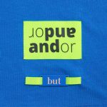 куда лейбл необходимо пришить; </li><li>приложите макет