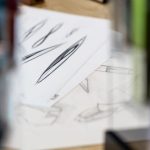 но обладает большей стойкостью.<br>Идеально пишет на каменной бумаге.<br><br>Бетонная подставка для ручки станет необычным функциональным аксессуаром на письменном столе.