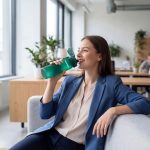 а также улучшает вкус и запах воды.<br><p>Матовое бархатистое покрытие бутылки приятно на ощупь