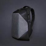 и съемный карман с RFID-защитой. В сильный дождь на рюкзак можно надеть специальный непромокаемый чехол