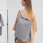 деловых и активных.<br><ul class="list"><li>Объем 20 л</li><li>Основное отделение на молнии</li><li>Внутренний карман из сетки</li><li>Наружный карман на молнии<br></li><li>Потайной карман на спинке</li><li>Мягкая вентилируемая спинка с сеткой</li><li>Водонепроницаемые молнии</li><li>Металлическая фурнитура</li><li>Выдерживает нагрузку до 10 кг<br></li></ul>