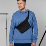 деловых и активных.<br><ul class="list"><li>Основное отделение на молнии</li><li>Внутренний карман из сетки</li><li>Наружный карман на молнии</li><li>Водонепроницаемые молнии</li><li>Металлическая фурнитура<br></li></ul>