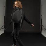 с чего начать.<br>Выдерживает нагрузку до 9 кг.<ul class="list"><li>Объем 12 л<br></li><li>Большое центральное отделение на молнии</li><li>Внутренний карман для документов</li><li>Уплотненная спинка</li><li>Ручка для переноски</li><li>Крепится на ручку чемодана</li></ul>