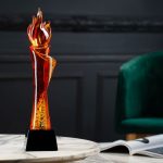 Из художественного стекла могут рождаться настоящие произведения искусства. Для этого важны не только новые технологии