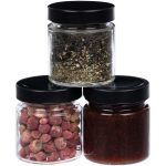 Откройте для себя вкус природы с полезным и вкуснейшим набором Villagecation!<br><br>Иван-чай с цветками черемухи и душицей делает каждый глоток наполненным тонкими цветочными нотами и успокаивающим ароматом. Сублимированная лесная клубника — это настоящая находка для любителей ягод