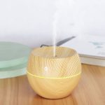 Настольный увлажнитель воздуха Humisphere насыщает влагой воздух в помещении