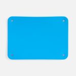 Rоллекция элементов кастомизации Soft Touch — это серия лейблов из искусственных материалов с ровной и матовой шелковисто-прорезиненной поверхностью. Гладкая фактура лейбла создает современный и минималистичный визуальный образ