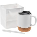 Newling — лаконичный и стильный велком-пак для новых сотрудников.<br><br>Матовая керамическая кружка Corky Walk с пробковой подставкой и съемной крышкой максимально удобна для распития любимого горячего напитка на рабочем месте в суете офисных будней. Прекрасное дополнение к кружке — классическая ручка Prodir: ее четырехгранный корпус из глянцевого и матового пластика символизирует равновесие и устойчивость.<br>Емкость кружки 320 мл. <br>Механизм ручки: нажимной. <br>Стержень с синими чернилами.