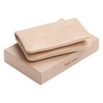 Персональные аксессуары кофейных оттенков всегда в моде. <a href="//gifts.ru/catalog/s-matteo-tantini-coretto">Темно-коричневые</a>