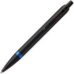 Шариковая ручка Parker из коллекции IM выполнена из нержавеющей стали и покрыта матовым лаком черного цвета. Строгий черный корпус ручки дополнен акцентным кольцом яркого цвета.<br>Механизм ручки: нажимной.<br>Корпус ручки разбирается