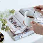 который поддерживает современные тенденции в искусстве фарфора