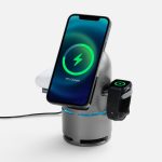 появятся или исчезнут индукционные площадки для зарядки умных часов и наушников. Зарядная площадка для смартфона вращается на 90°: во время зарядки легко поменять ориентацию экрана с вертикальной на горизонтальную.<br><br>Динамик мощностью 5 Вт позволяет наполнить звуком помещение площадью до 30 м². Встроенная батарея позволяет использовать колонку без привязки к розетке. Аккуратная подсветка добавляет футуристичности и без того космическому дизайну.<br><br>Droid совместима со всеми смартфонами и наушниками