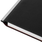 дополнен металлическим хромированным корешком. Корешек оклеен бирюзовой пленкой для защиты от царапин