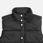 см</td><td>S<br></td><td>M<br></td><td>L<br></td><td>XL<br></td><td>XXL<br></td><td>3XL<br></td></tr><tr align="center"><td>A</td><td>57</td><td>59</td><td>61</td><td>63</td><td>65</td><td>67</td></tr><tr align="center"><td>B</td><td>71</td><td>73</td><td>75</td><td>77</td><td>79</td><td>81</td></tr></table><p>Допускаются отклонения в 5% от указанных параметров по размеру и цвету</p></div>