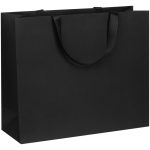 Пакет на лентах из бумаги Deep Black плотностью 200 г/м².<br>Выдерживает вес до 3 кг.