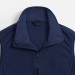 см</td><td>S<br></td><td>M<br></td><td>L<br></td><td>XL<br></td><td>XXL<br></td><td>3XL<br></td></tr><tr align="center"><td>A</td><td>53</td><td>55</td><td>57</td><td>59</td><td>61</td><td>63</td></tr><tr align="center"><td>B</td><td>65</td><td>70</td><td>72</td><td>74</td><td>76</td><td>78</td></tr></table><p>Допускаются отклонения в 5% от указанных параметров по размеру и цвету</p></div>