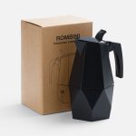 <p>Rombini — гейзерная кофеварка с многогранным характером