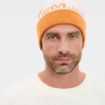 за счет этого один слой трикотаж остается свободным и продолжает хорошо тянуться.<br>Минимальный тираж: 100 штук.<br>Если в макете присутствуют более трех цветов