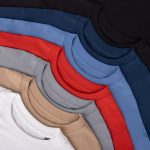 выборе.<ul class="list"><li>Спущенная линия плеча</li><li>Смещенный плечевой шов</li><li>Горловина выполнена резинкой 2х2</li><li>Манжеты и низ изделия из основного полотна</li></ul><br><div id="tablemer"><img width="90" src="//files.giftsoffer.ru/images/tablemer/sweatshirt_dropped.svg"/><table border="1" cellpadding="5" cellspacing="0"><tr align="center"><td>Таблица размеров