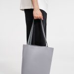 с чего начать.<br><ul class="list"><li>Выдерживает нагрузку до 10 кг.</li><li>Способ обработки внутреннего шва: оверлок. </li><li>Внутренний карман.</li><li>Петелька для карабина на внутреннем шве.</li></ul>
