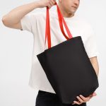 с чего начать.<br><ul class="list"><li>Выдерживает нагрузку до 10 кг.</li><li>Способ обработки внутреннего шва: оверлок. </li><li>Внутренний карман.</li><li>Петелька для карабина на внутреннем шве.</li></ul>