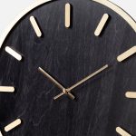 насыщенному оттенку корпуса и неповторимому деревянному узору часы Timefolio станут ярким акцентом в интерьере