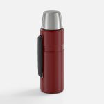 даже если термос заполнен до краев. Надежное металлическое крепление гарантирует долговечность конструкции.<br><ul class="list"><li>Емкость 1200 мл</li><li>Конструкция с двойными стенками и вакуумной изоляцией сохраняет содержимое холодным до 24 часов