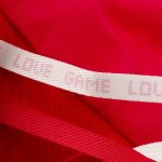 дополнить основу фактурой в том же оттенке