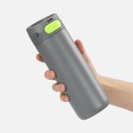 с чего начать.<br>Емкость 590 мл.<ul class="list"><li>Двухслойная вакуумная конструкция из нержавеющей стали</li><li>Герметичная крышка</li><li>Напиток остается горячим до 8 часов</li><li>Питьевой клапан с кнопкой</li><li>Блокировка открытия питьевого отверстия</li><li>Разборная крышка</li><li>Не содержит бисфенол А</li></ul>