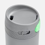 с чего начать.<br>Емкость 590 мл.<ul class="list"><li>Двухслойная вакуумная конструкция из нержавеющей стали</li><li>Герметичная крышка</li><li>Напиток остается горячим до 8 часов</li><li>Питьевой клапан с кнопкой</li><li>Блокировка открытия питьевого отверстия</li><li>Разборная крышка</li><li>Не содержит бисфенол А</li></ul>