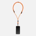 если его входной порт USB Type-C поддерживает технологию Power Delivery.<br><br>Кабель в прочной нейлоновой оплетке не заламывается и не путается