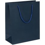 Пакет из бумаги Gentleman Blue плотностью 150 г/м².<br><br>Выдерживает вес до 1