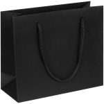 Пакет из бумаги Deep Black плотностью 150 г/м².<br>Выдерживает вес до 0