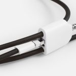 если его входной порт USB Type-C поддерживает технологию Power Delivery.<br><br>Кабель в прочной нейлоновой оплетке не заламывается и не путается