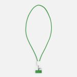 если его входной порт USB Type-C поддерживает технологию Power Delivery.<br><br>Кабель в прочной нейлоновой оплетке не заламывается и не путается