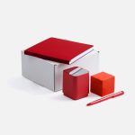 <p>Подарочный набор с антистрессом — для оазиса спокойствия в офисе! Набор Square поможет невозмутимо балансировать между бесконечными дедлайнами и напряженными совещаниями