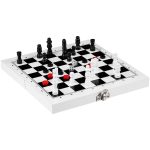 Три популярные настольные игры: шахматы