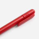 который обеспечивает до 3500 м непрерывного письма.<br><ul class="list"><li>Механизм ручки: поворотный.</li><li>Корпус ручки разбирается
