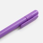 который обеспечивает до 3500 м непрерывного письма.<br><ul class="list"><li>Механизм ручки: поворотный.</li><li>Корпус ручки разбирается
