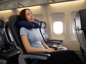 Надувная подушка под шею в чехле Sleep
