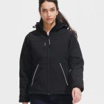 см</td><td>S<br></td><td>M<br></td><td>L<br></td><td>XL<br></td><td>XXL<br></td></tr><tr align="center"><td>A</td><td>49</td><td>52</td><td>55</td><td>58</td><td>61</td></tr><tr align="center"><td>B</td><td>64</td><td>66</td><td>68</td><td>70</td><td>72</td></tr></table><p>Допускаются отклонения в 5% от указанных параметров по размеру и цвету.</p></div>