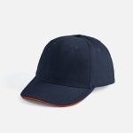 Бейсболка Buffalo с 6 клиньями и с лобовым швом.<br><ul class="list"><li>Обшивные люверсы</li><li>Металлическая застежка</li><li>Длина козырька 7 см</li></ul><div>Сочетается по цвету с одеждой из коллекции Sols.</div>